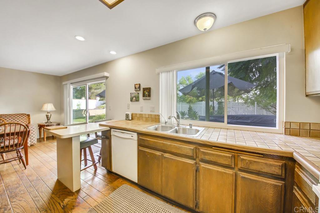 352 Leeward Court