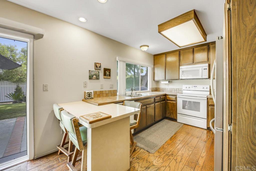 352 Leeward Court