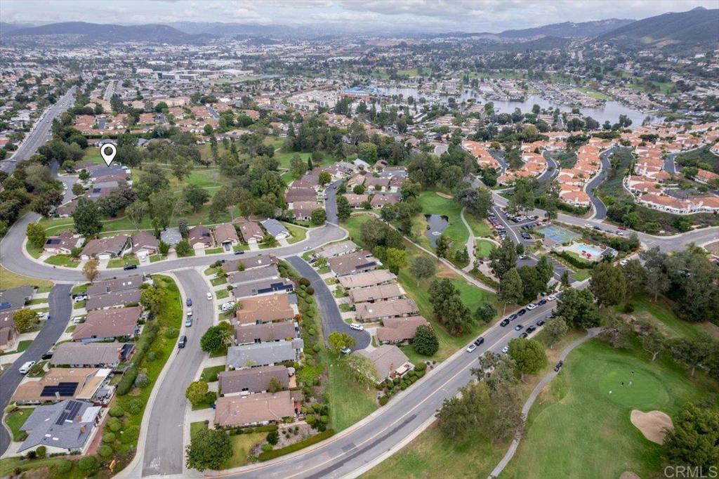 1227 La Casa Dr
