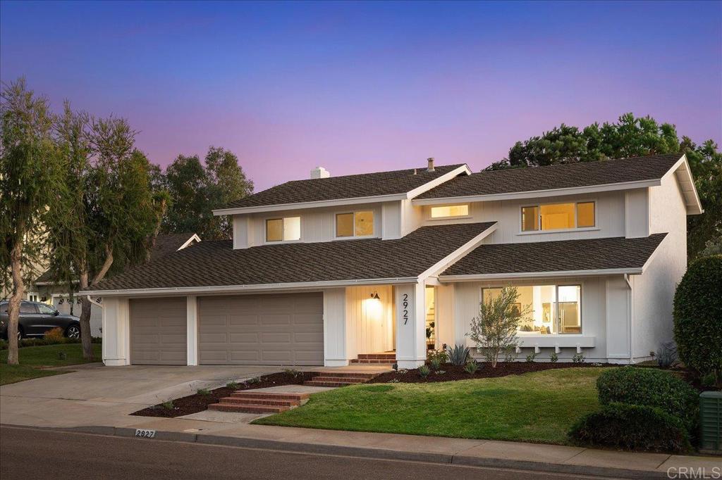 2927 Levante St
