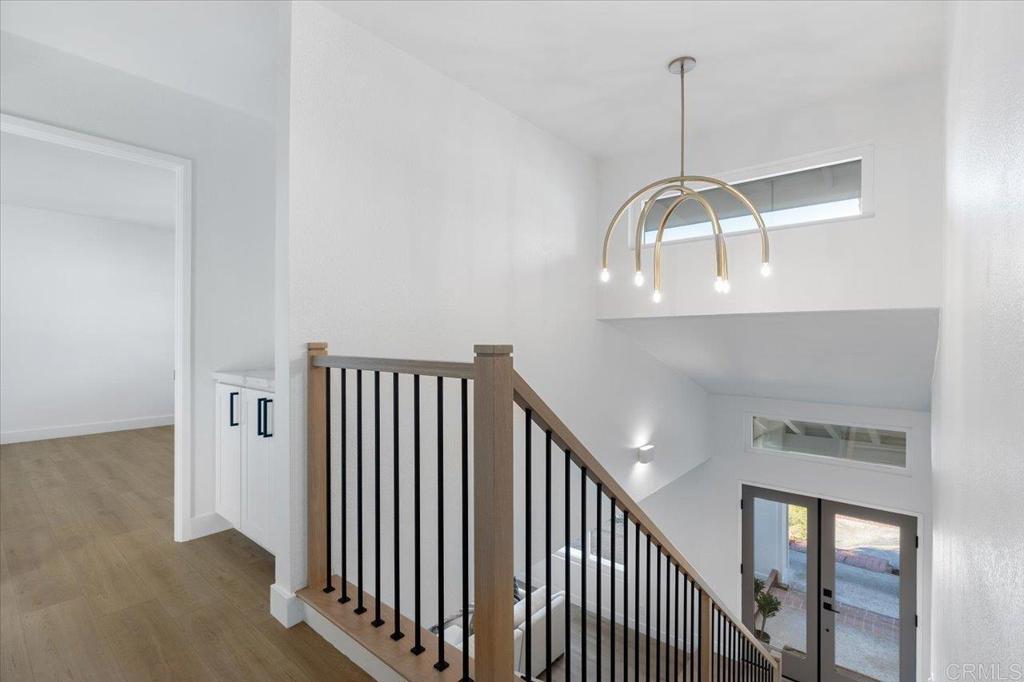 2927 Levante St