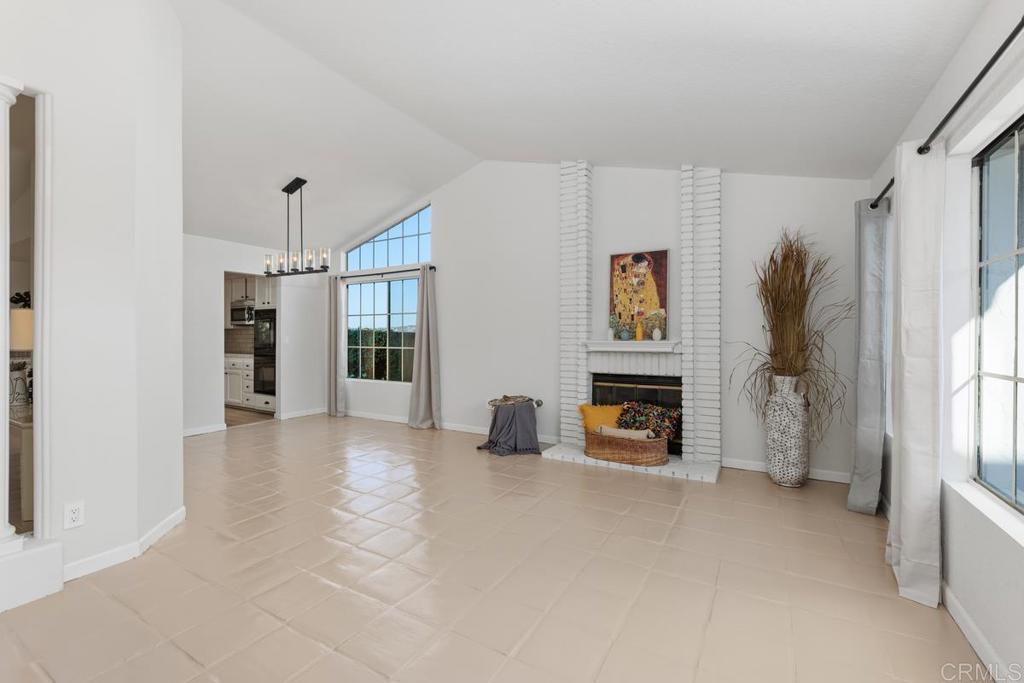 1402 Village View Road