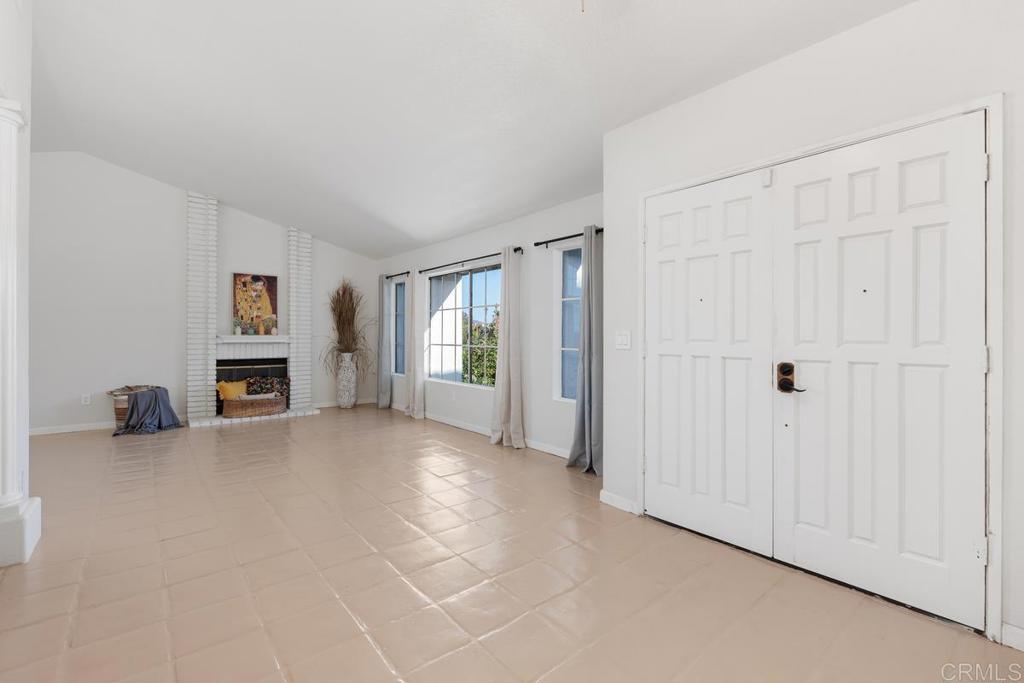 1402 Village View Road