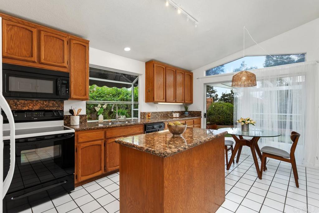 3768 Via Cabrillo