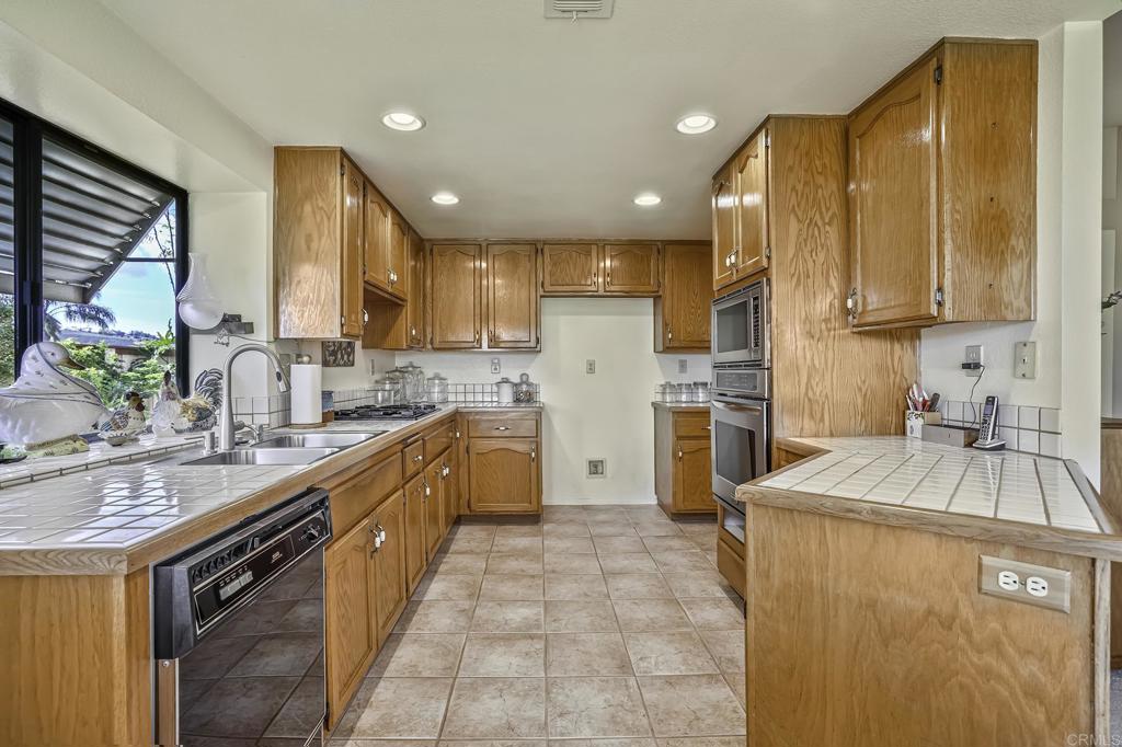 5316 Triple Crown Drive