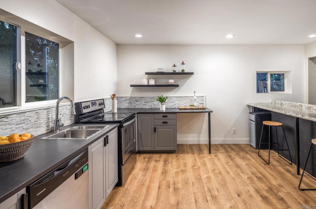 2931 Fruitland Drive