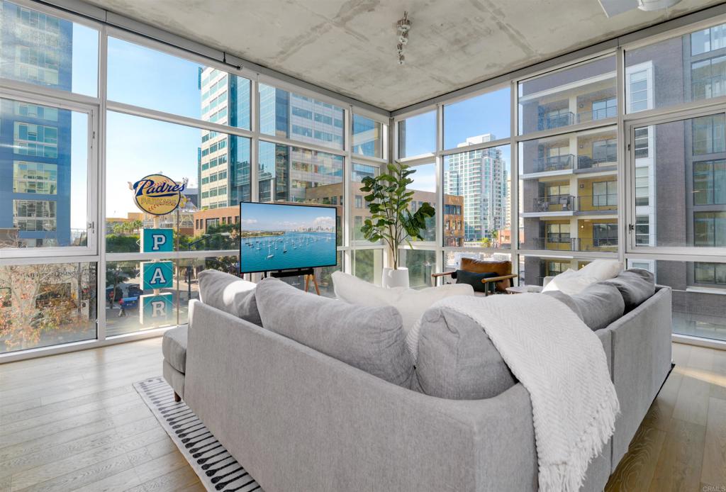 1025 ISLAND Avenue 315
