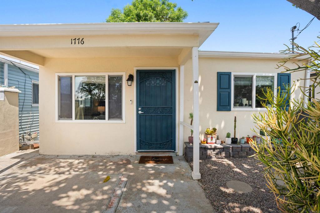 1776 Pentuckett Avenue