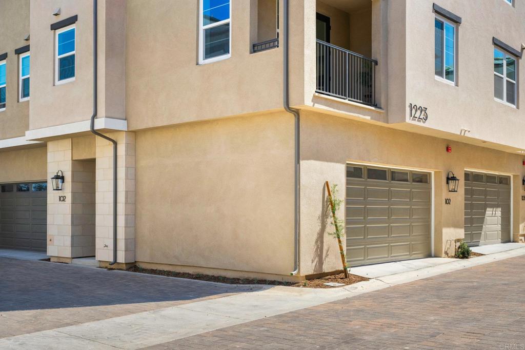 1223 Sunrise View 102