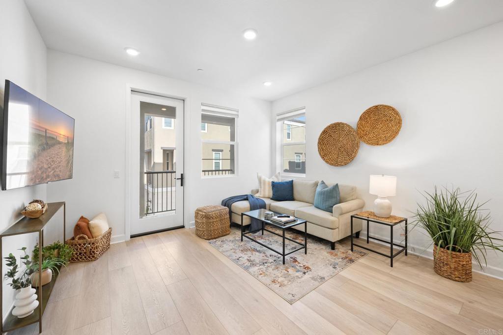 1223 Sunrise View 102