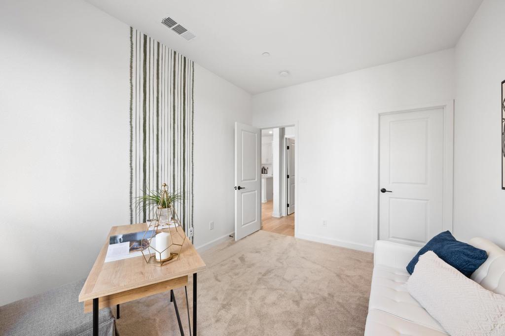 1223 Sunrise View 102