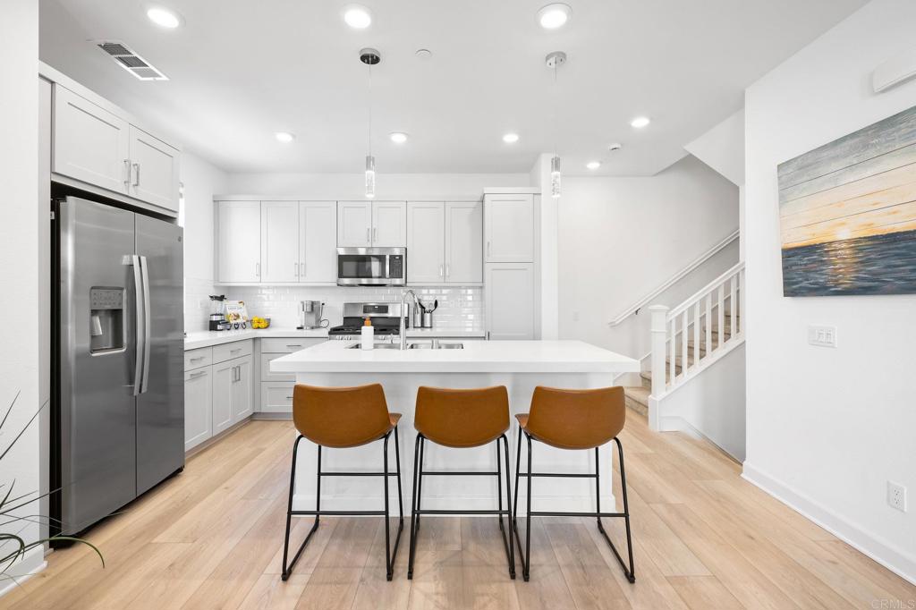 1223 Sunrise View 102