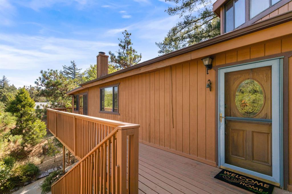 1275 CANYON Drive
