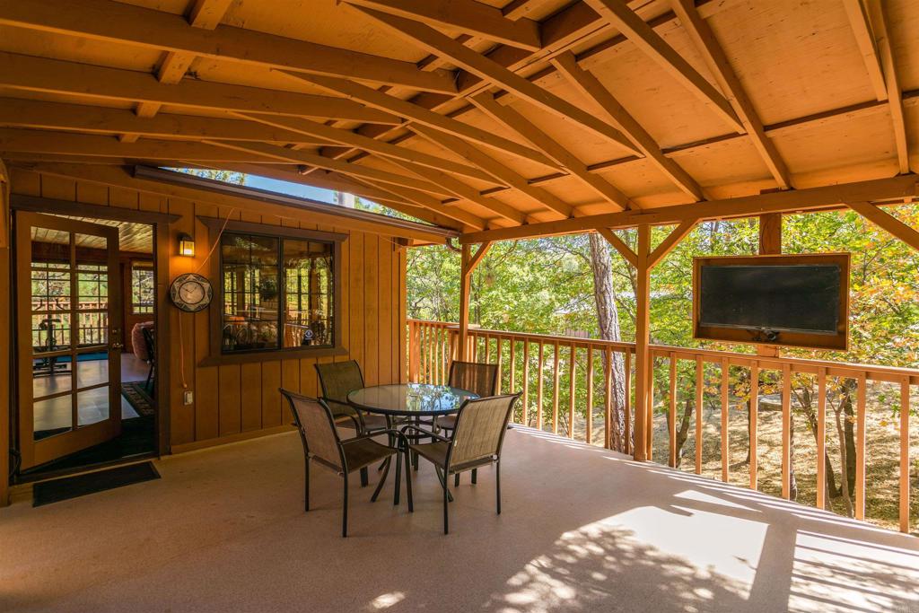 1275 CANYON Drive