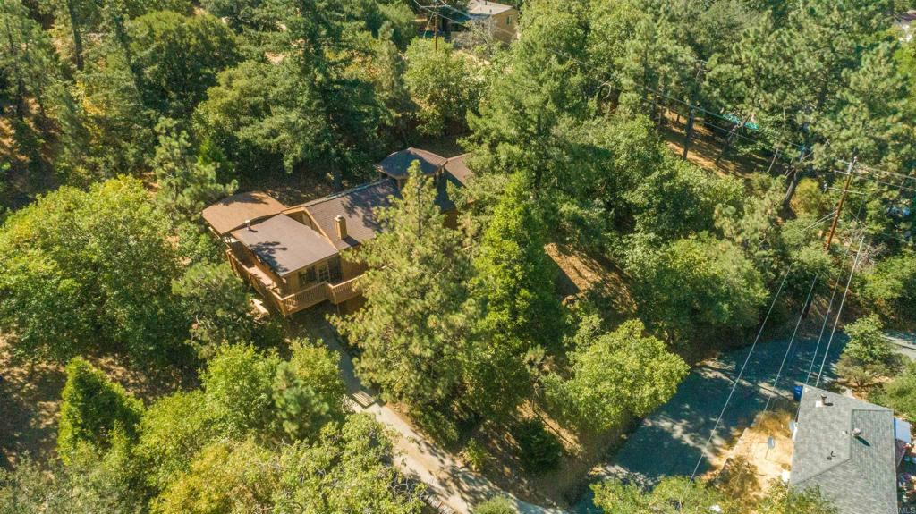 1275 CANYON Drive