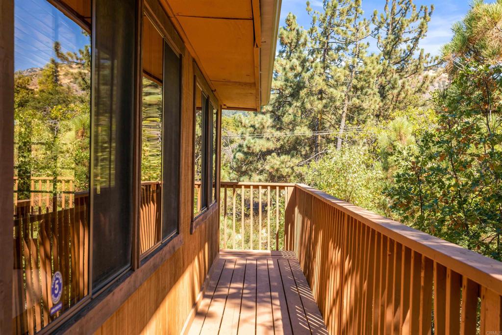 1275 CANYON Drive