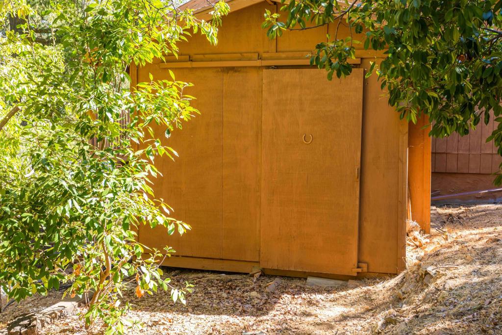1275 CANYON Drive