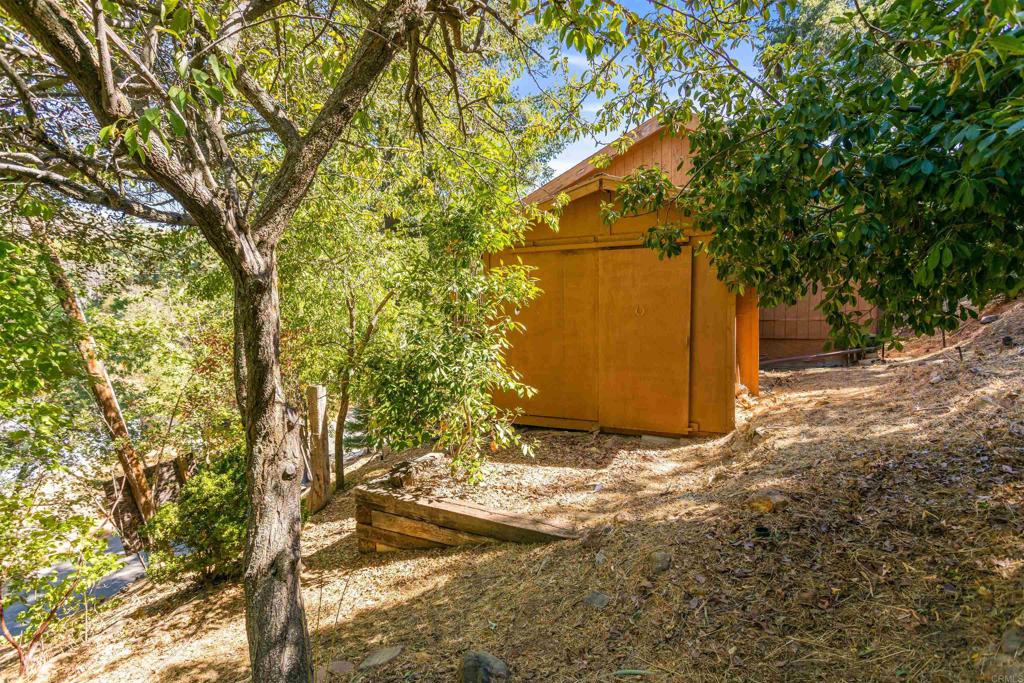1275 CANYON Drive