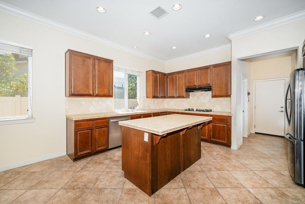 1075 Crimson Drive