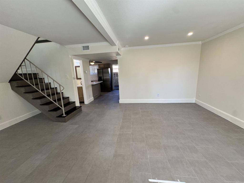 170 W Vermont Avenue W 7