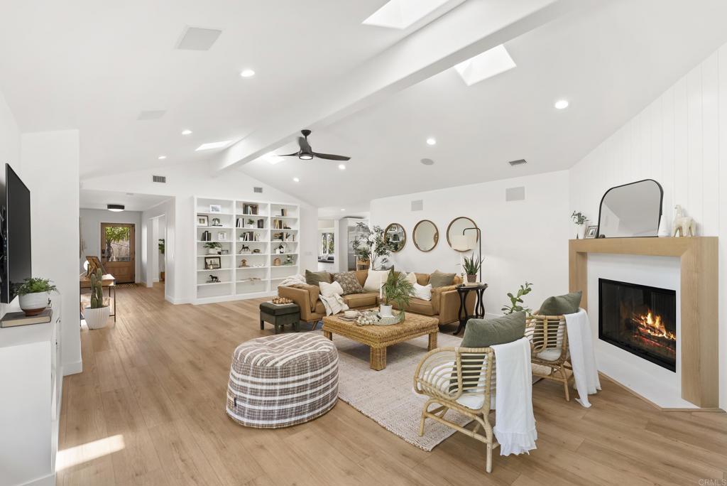 1102 Fleetridge Drive