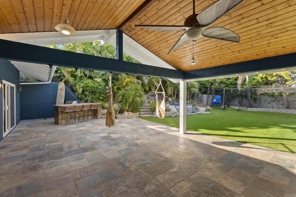 1102 Fleetridge Drive