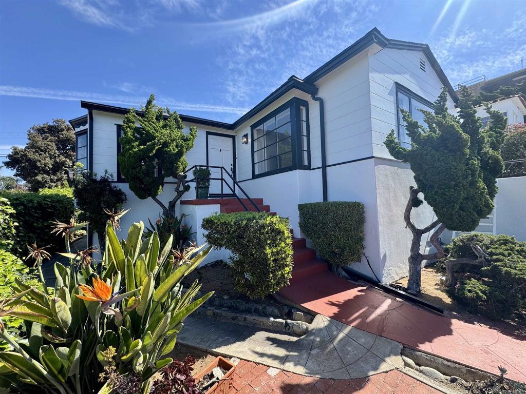 4452 Orchard Avenue