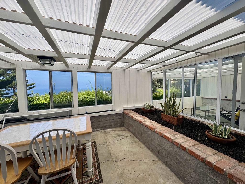 4452 Orchard Avenue