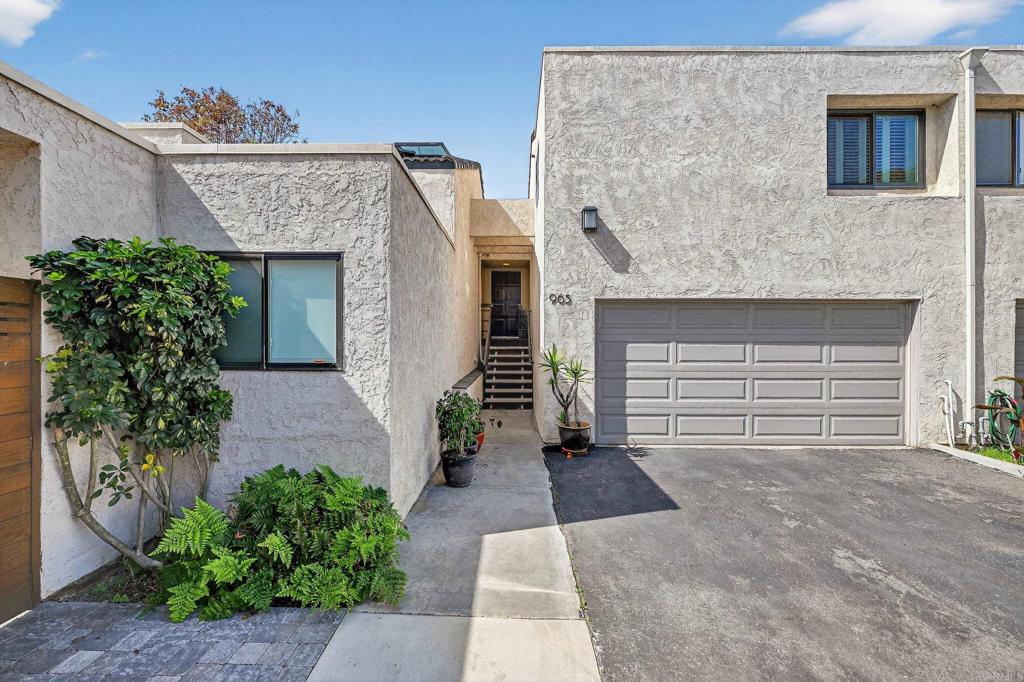 965 Hygeia Avenue