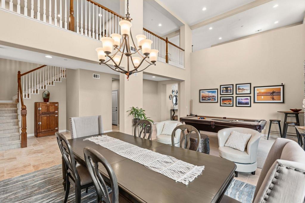 809 Dolphin Circle
