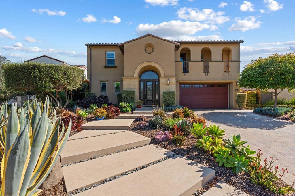 809 Dolphin Circle