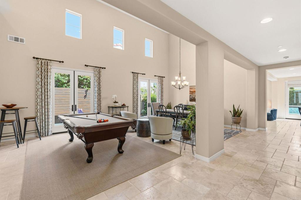 809 Dolphin Circle