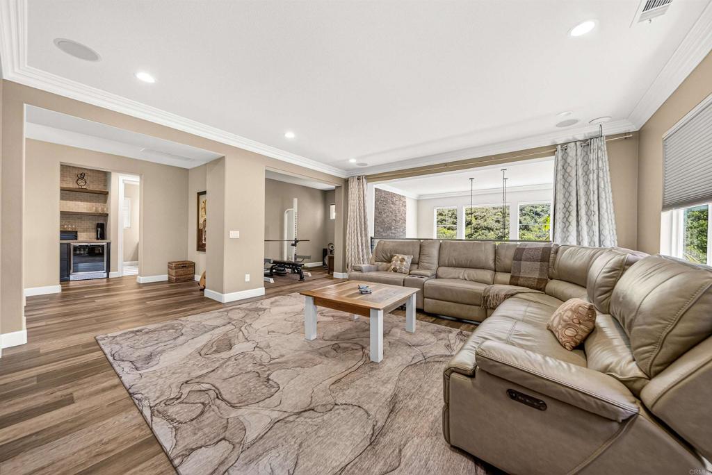 2800 Dove Tail Drive