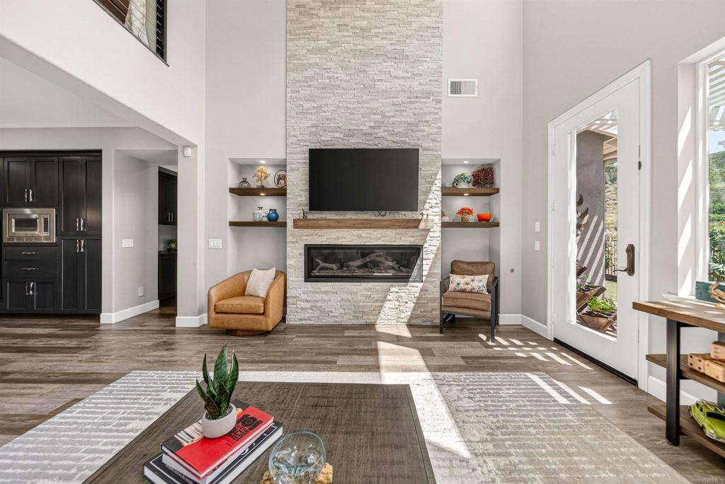 2800 Dove Tail Drive
