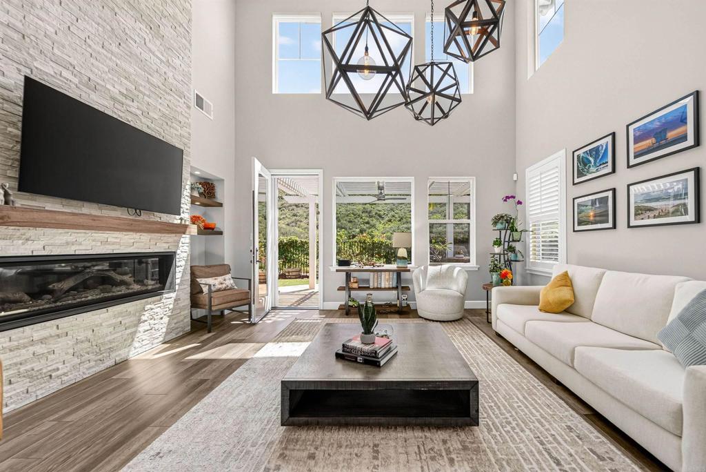 2800 Dove Tail Drive