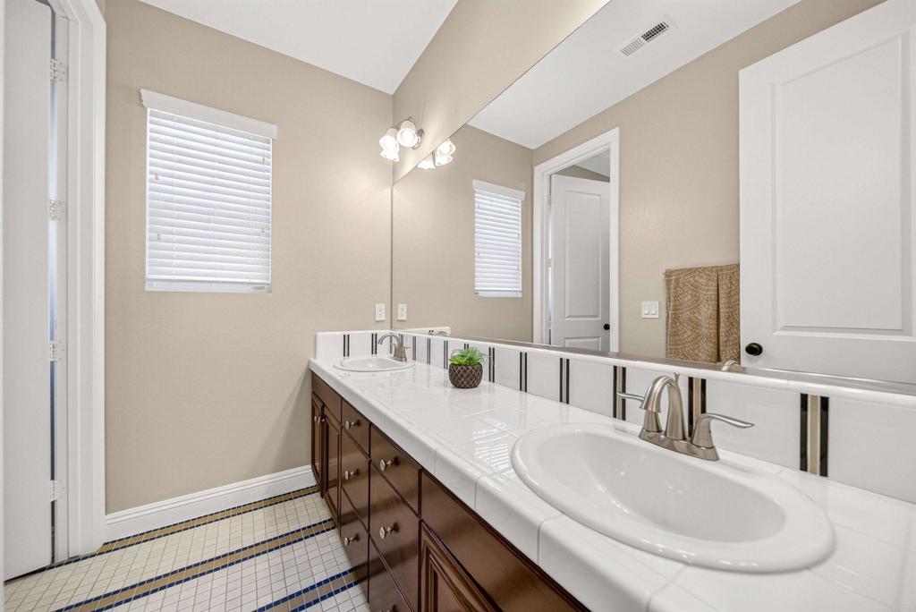 2800 Dove Tail Drive