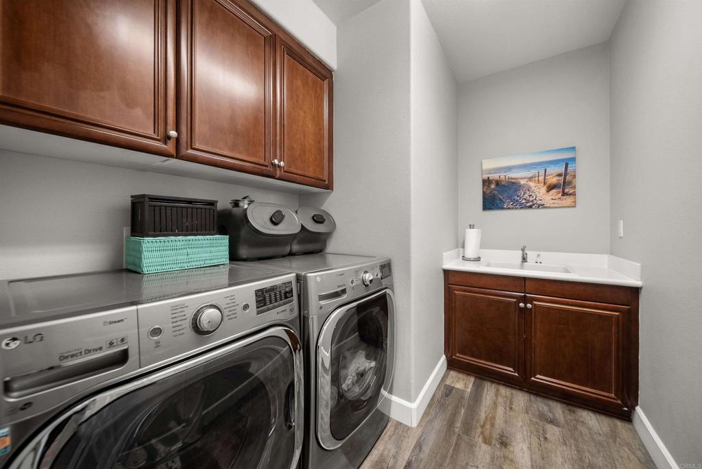 2800 Dove Tail Drive