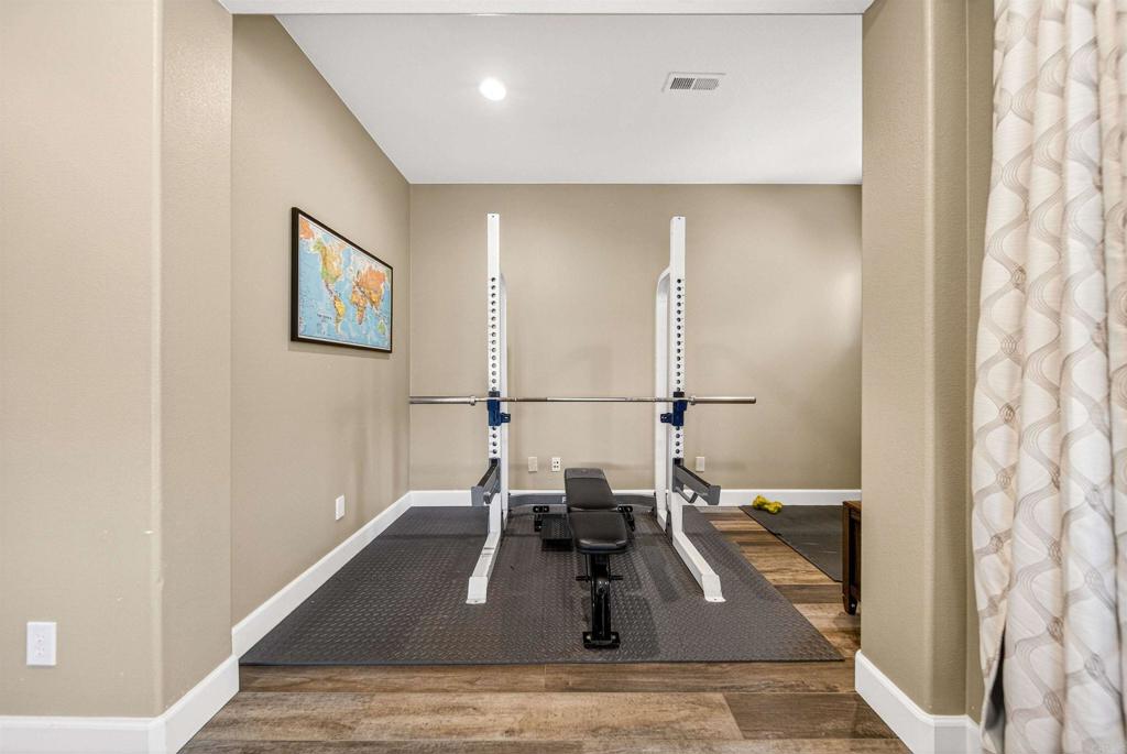 2800 Dove Tail Drive