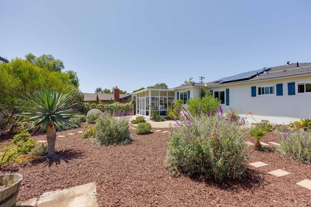 1117 Camelia Street