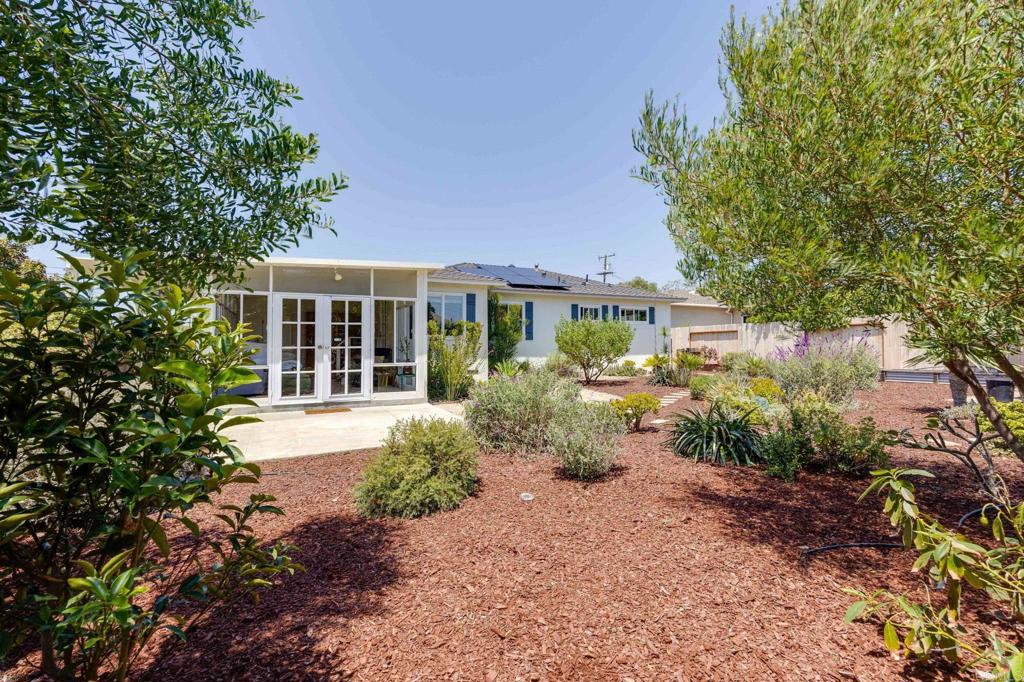 1117 Camelia Street