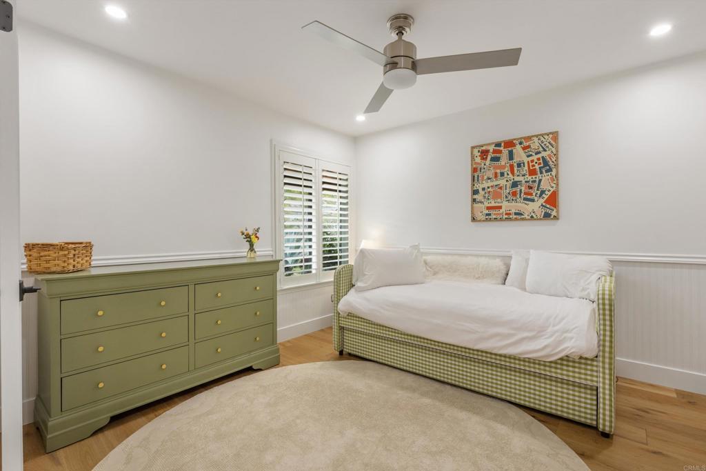 1821 Hawk View Drive