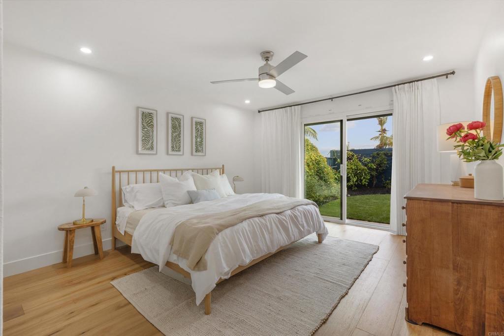 1821 Hawk View Drive