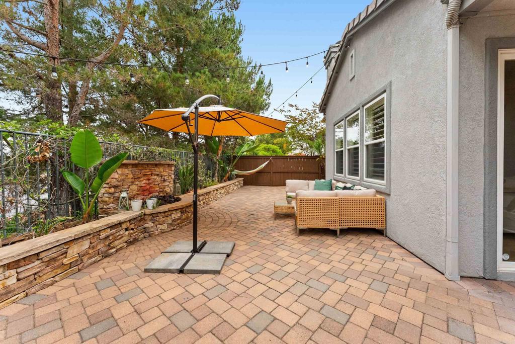 1546 Black Walnut Drive