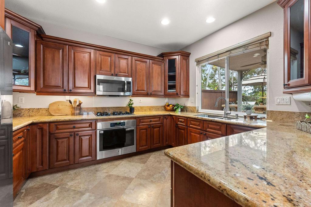1546 Black Walnut Drive