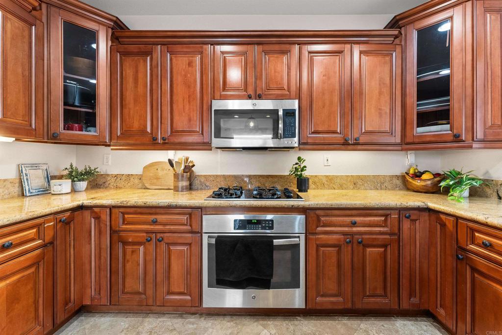 1546 Black Walnut Drive