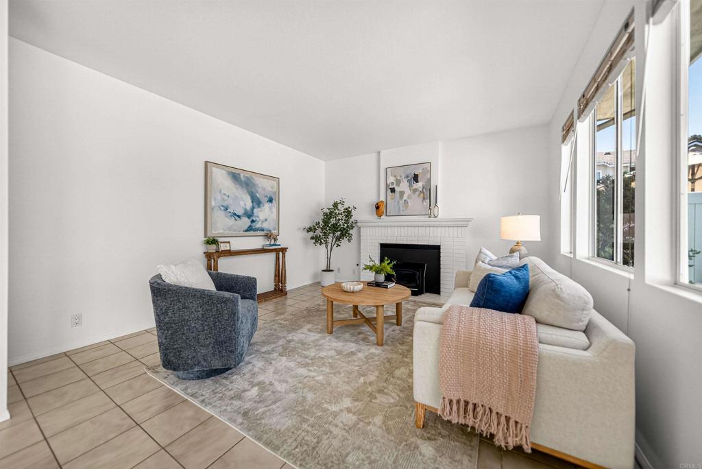12144 Carrollton Square