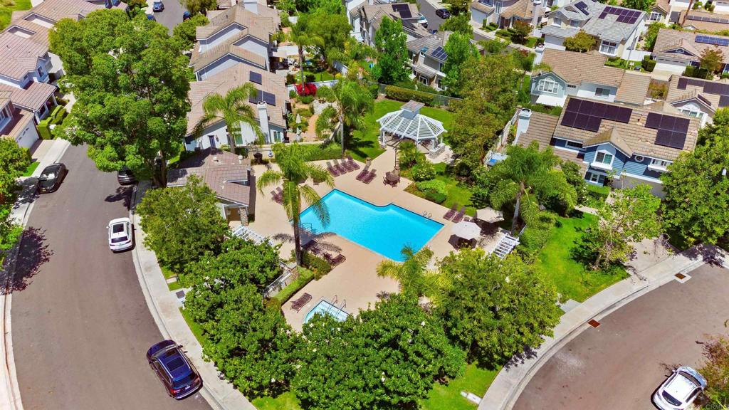 12144 Carrollton Square