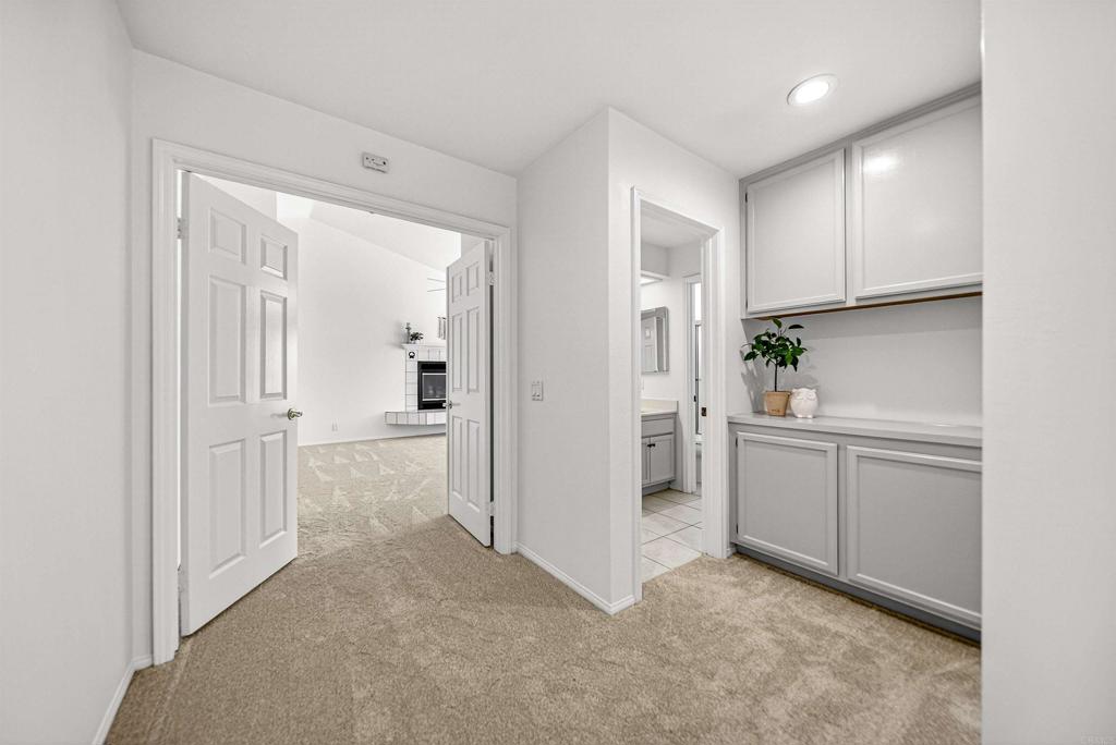 12144 Carrollton Square