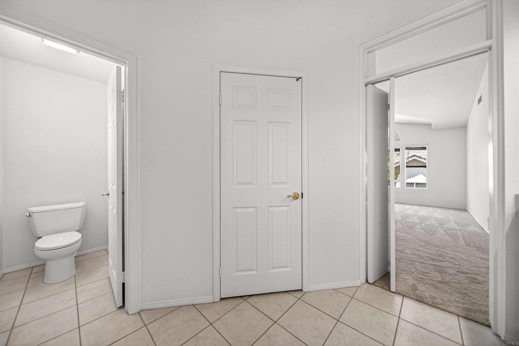 12144 Carrollton Square