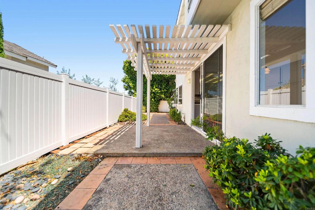12144 Carrollton Square
